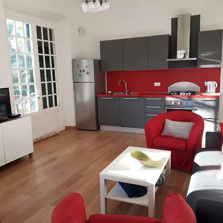 Апартаменты Casa Al Mare Livorno *